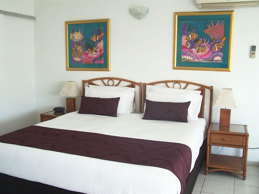 Beachfront Apartments On Trinity Beach Exterior foto